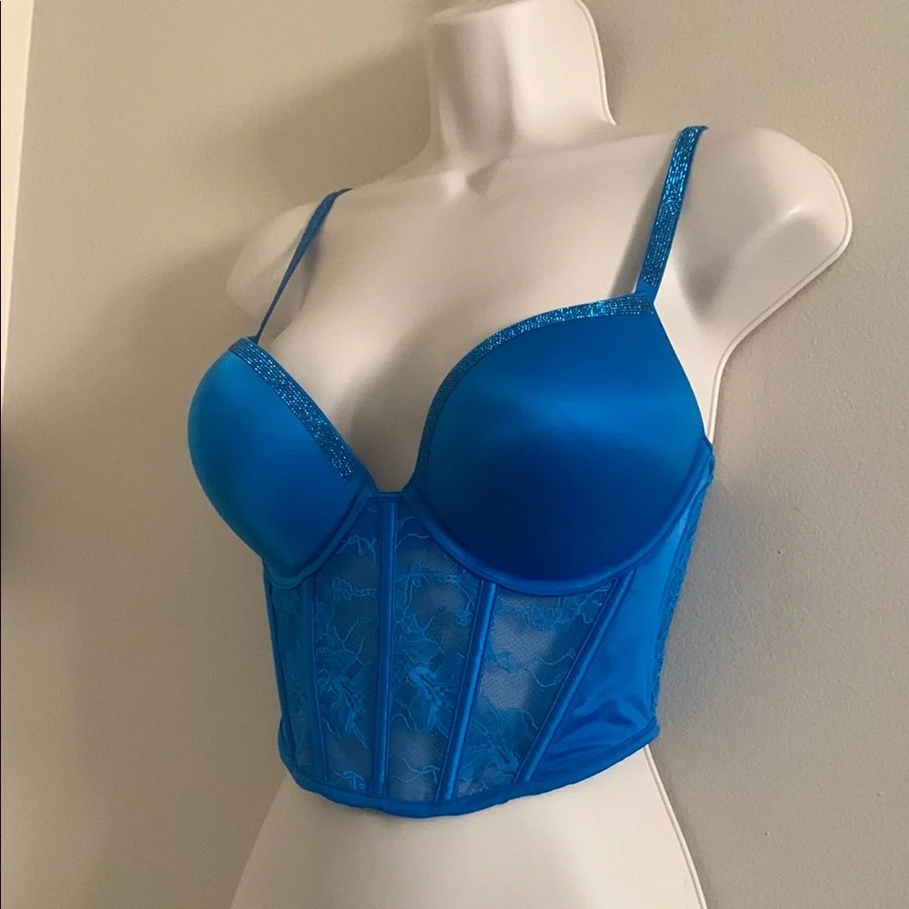 Victoria's Secret Vibrant Blue bombshell  Lace Bra $85 new79